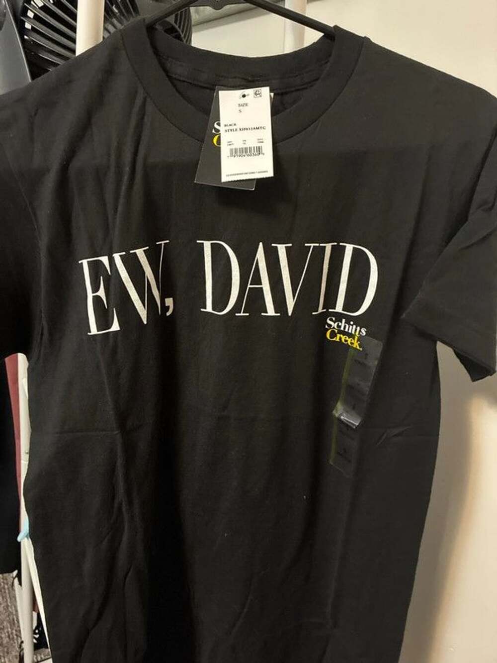 New with tags unisex black tshirt Schitts creek ew David sz small